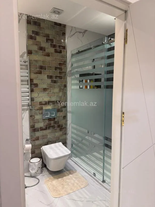 Satılır 3 otaqlı yeni tikili 126 m²