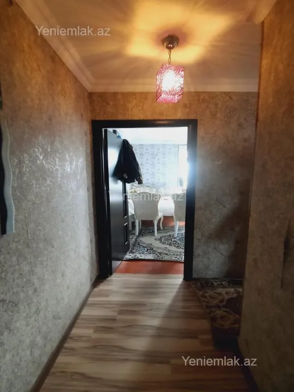 Satılır 1 otaqlı köhnə tikili 30 m²