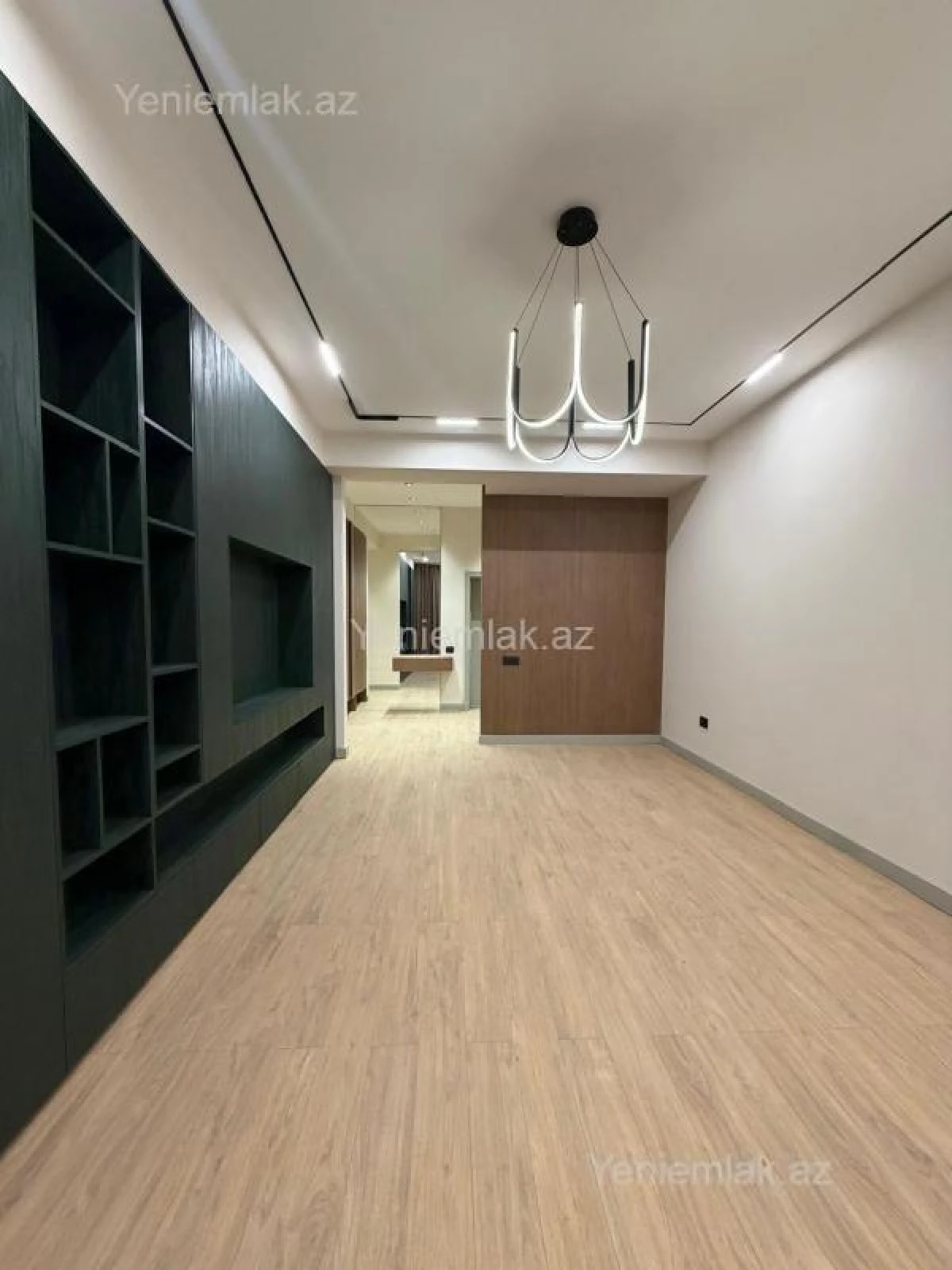 Satılır 3 otaqlı yeni tikili 140 m²