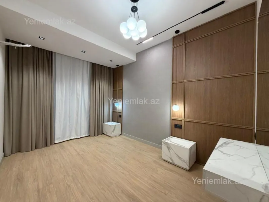 Satılır 3 otaqlı yeni tikili 140 m²