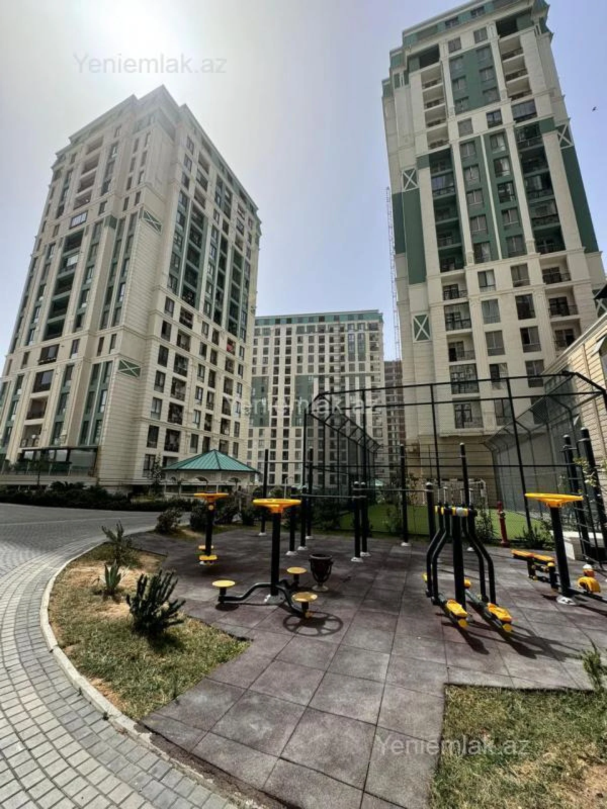 Satılır 3 otaqlı yeni tikili 140 m²