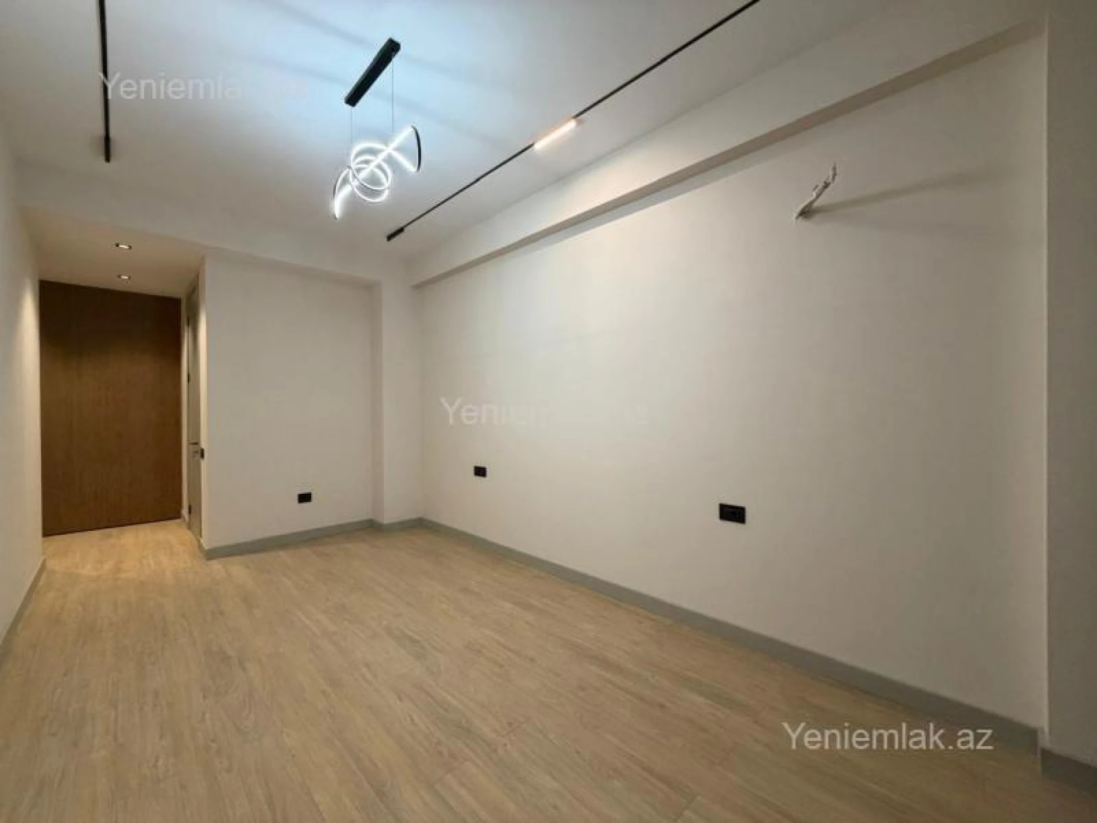 Satılır 3 otaqlı yeni tikili 140 m²