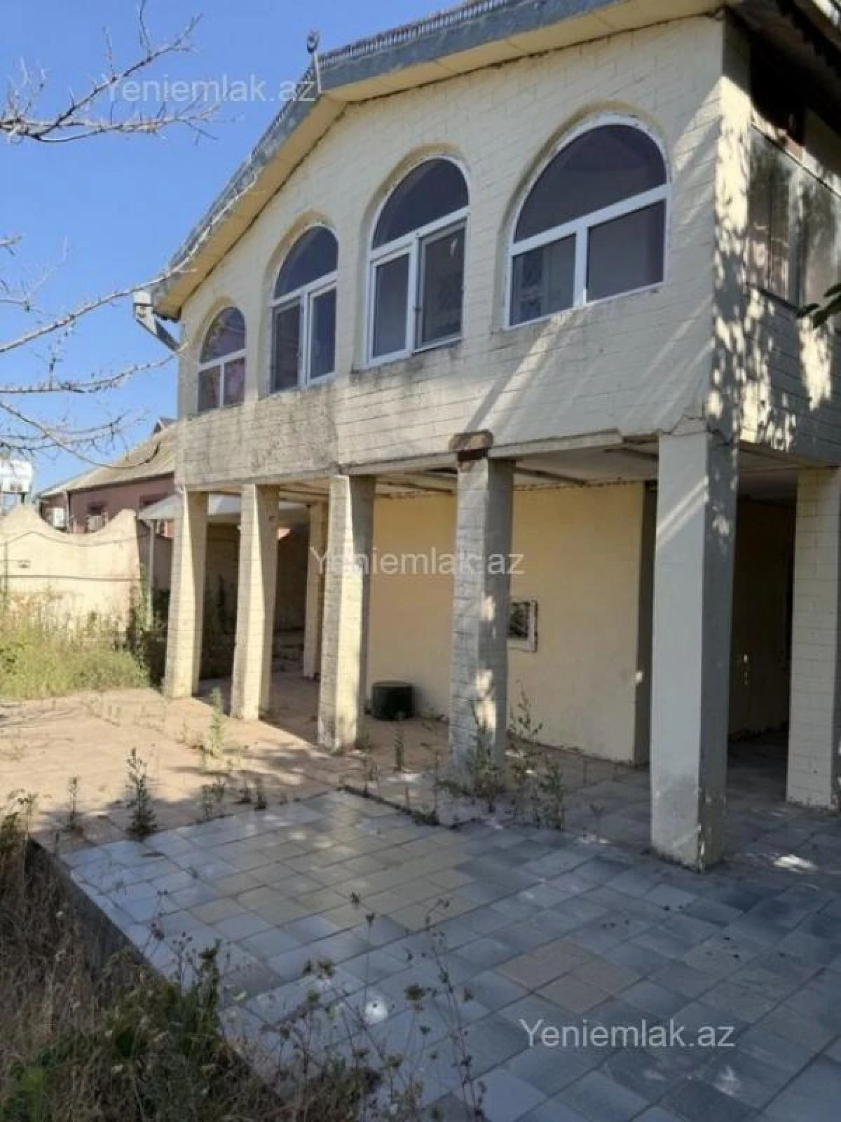 Satılır 4 otaqlı həyət evi 100 m²