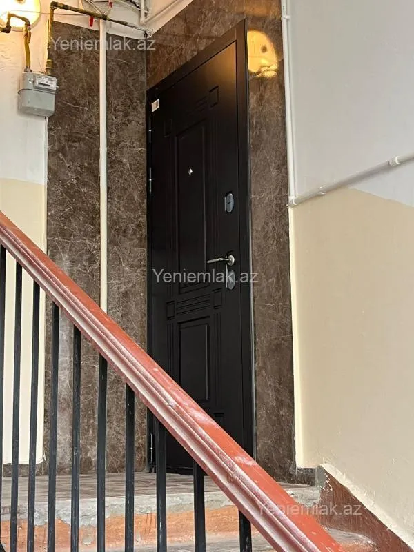 Satılır 3 otaqlı köhnə tikili 85 m²