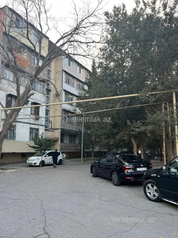 Satılır 3 otaqlı köhnə tikili 85 m²