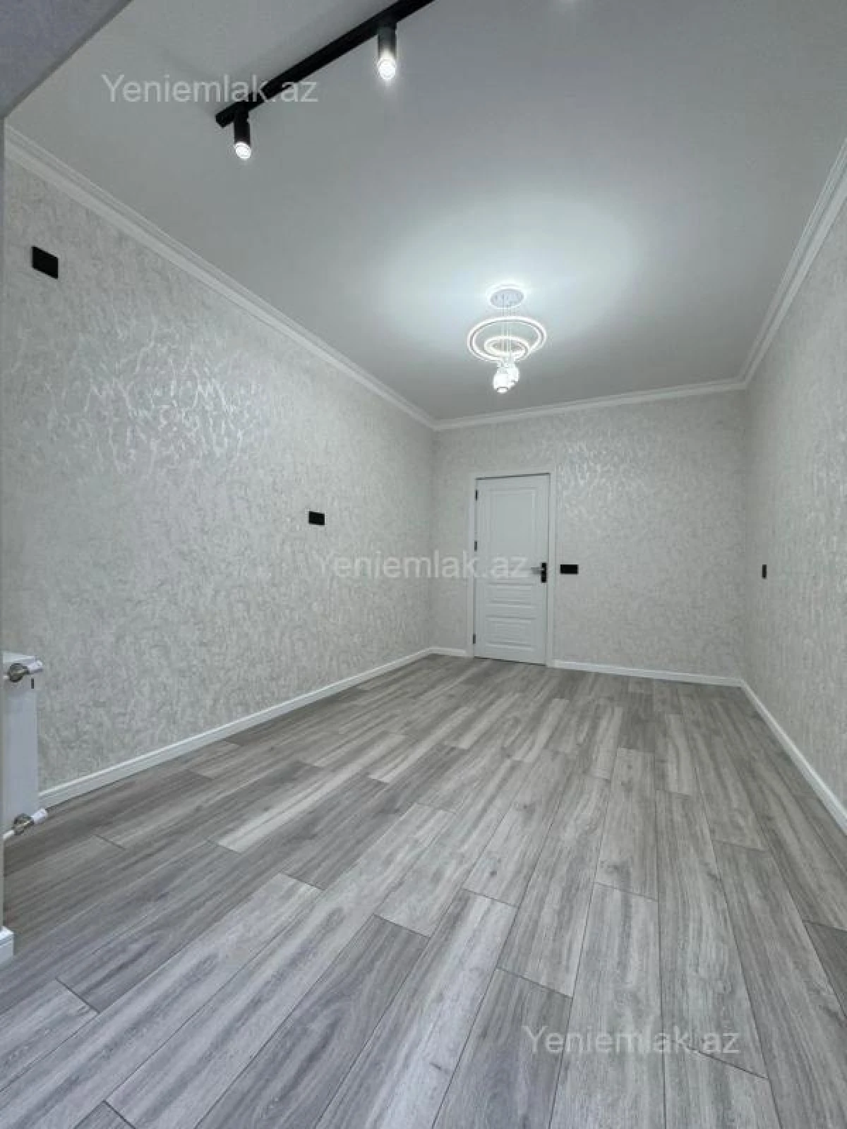 Satılır 2 otaqlı köhnə tikili 48 m²