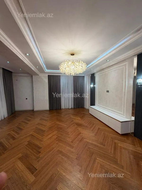Satılır 3 otaqlı yeni tikili 138 m²