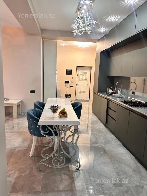 Satılır 2 otaqlı yeni tikili 105 m²