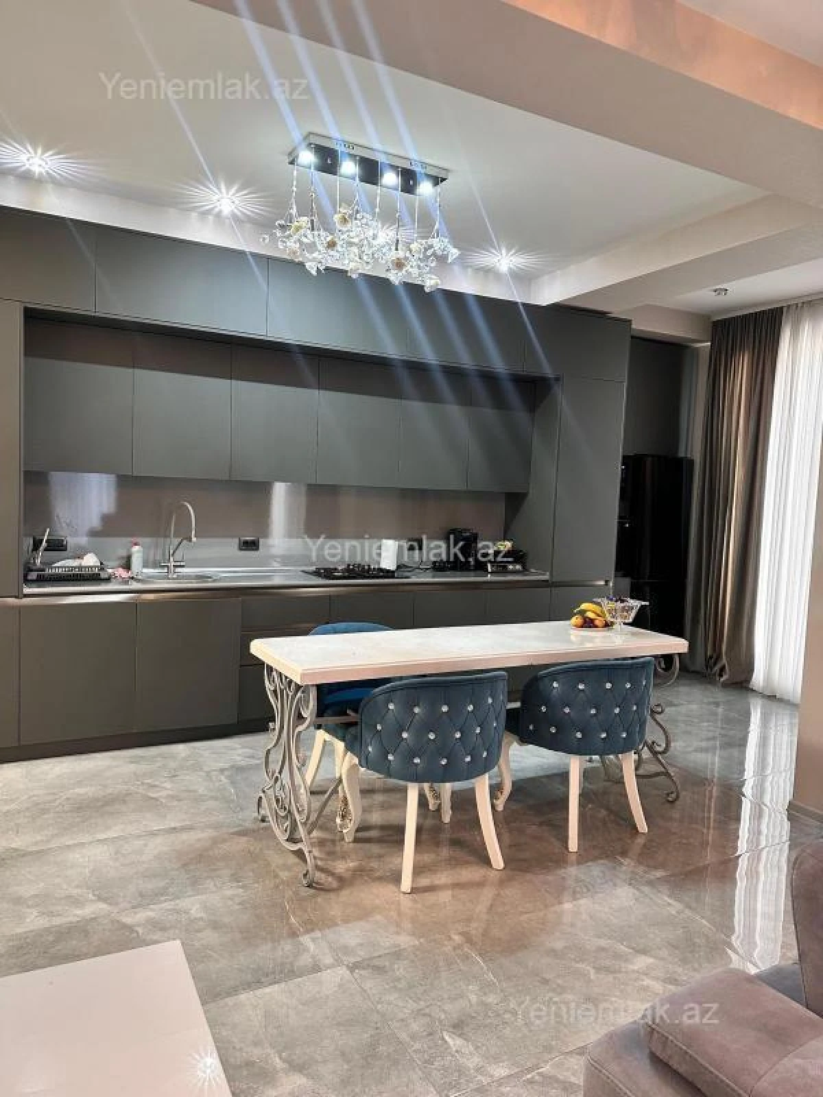 Satılır 2 otaqlı yeni tikili 105 m²