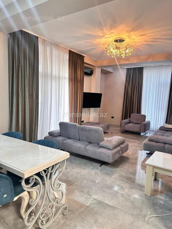 Satılır 2 otaqlı yeni tikili 105 m²