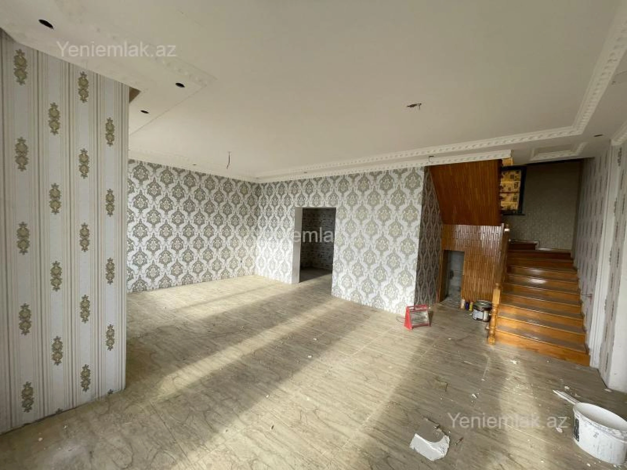 Satılır 6 otaqlı həyət evi 200 m²