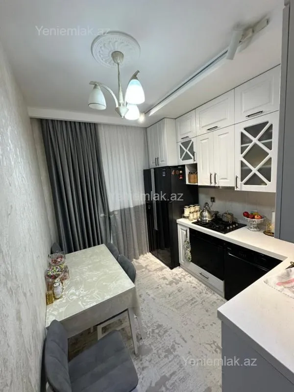 Satılır 2 otaqlı yeni tikili 68 m²