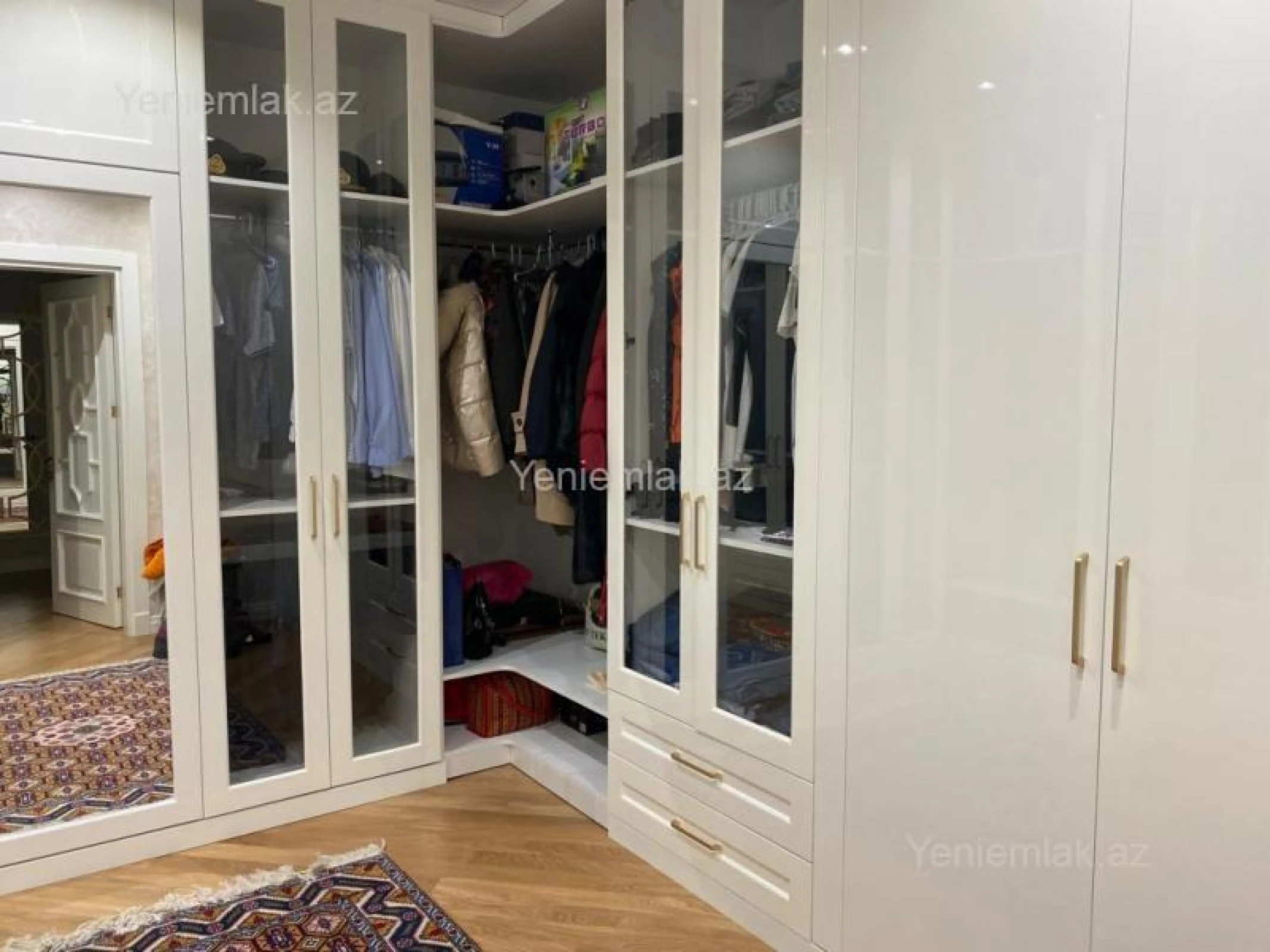 Satılır 4 otaqlı yeni tikili 265 m²