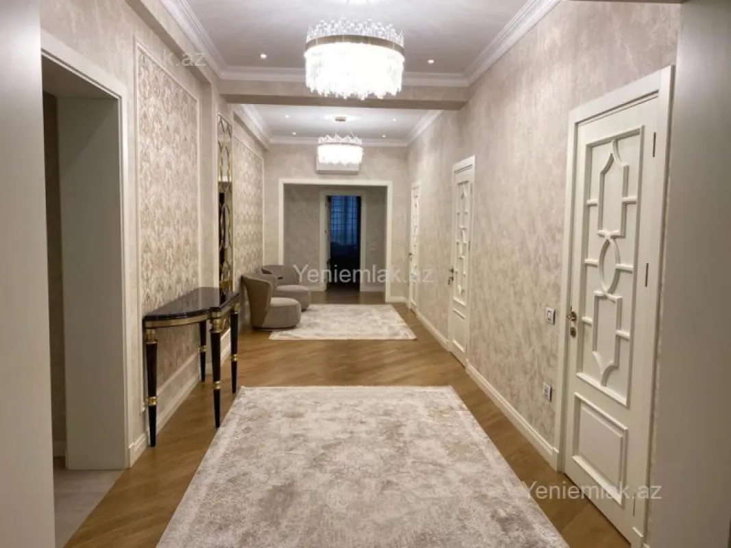 Satılır 4 otaqlı yeni tikili 265 m²