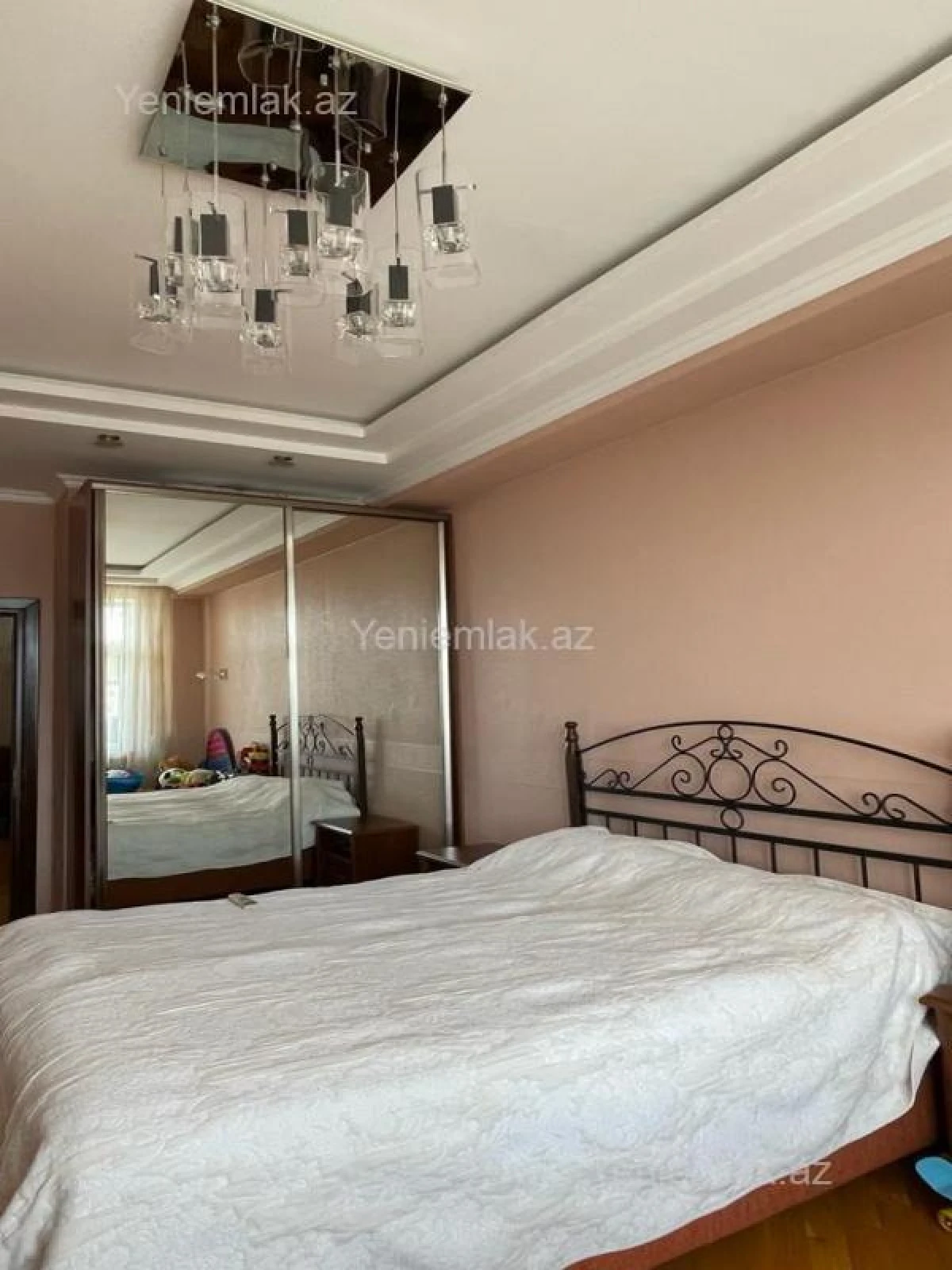 Satılır 2 otaqlı köhnə tikili 60 m²