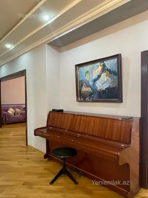 Satılır 2 otaqlı köhnə tikili 60 m²