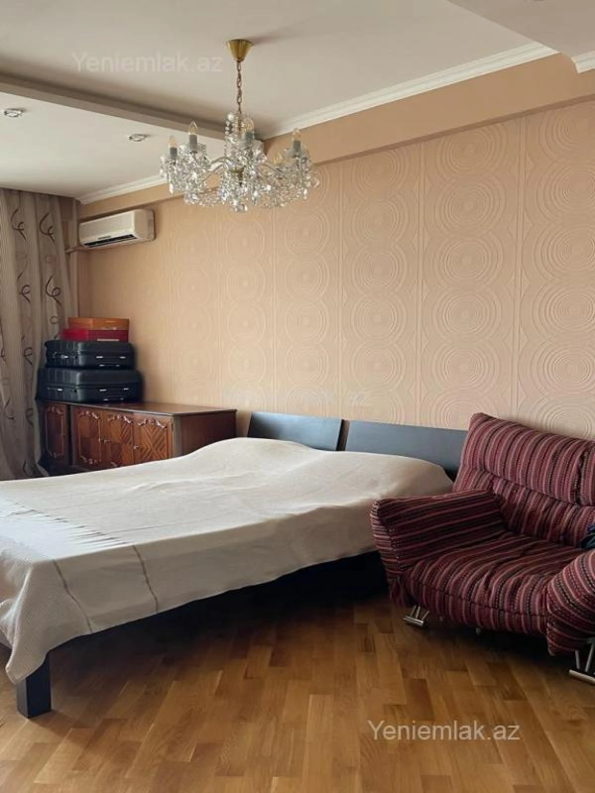 Satılır 2 otaqlı köhnə tikili 60 m²