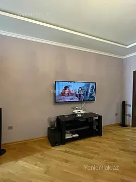 Satılır 2 otaqlı köhnə tikili 60 m²