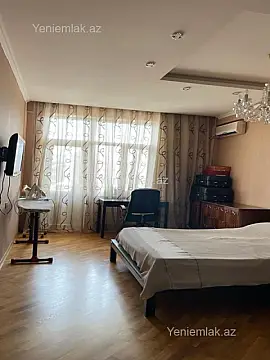 Satılır 2 otaqlı köhnə tikili 60 m²