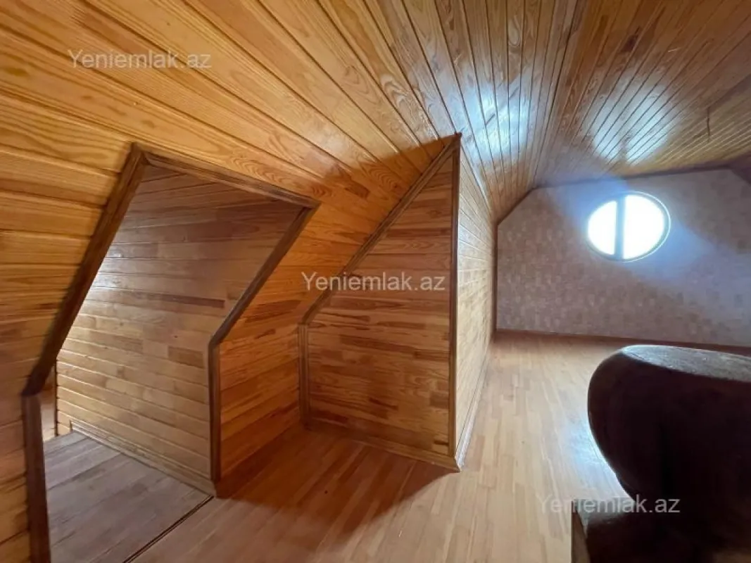 Satılır 4 otaqlı həyət evi 100 m²