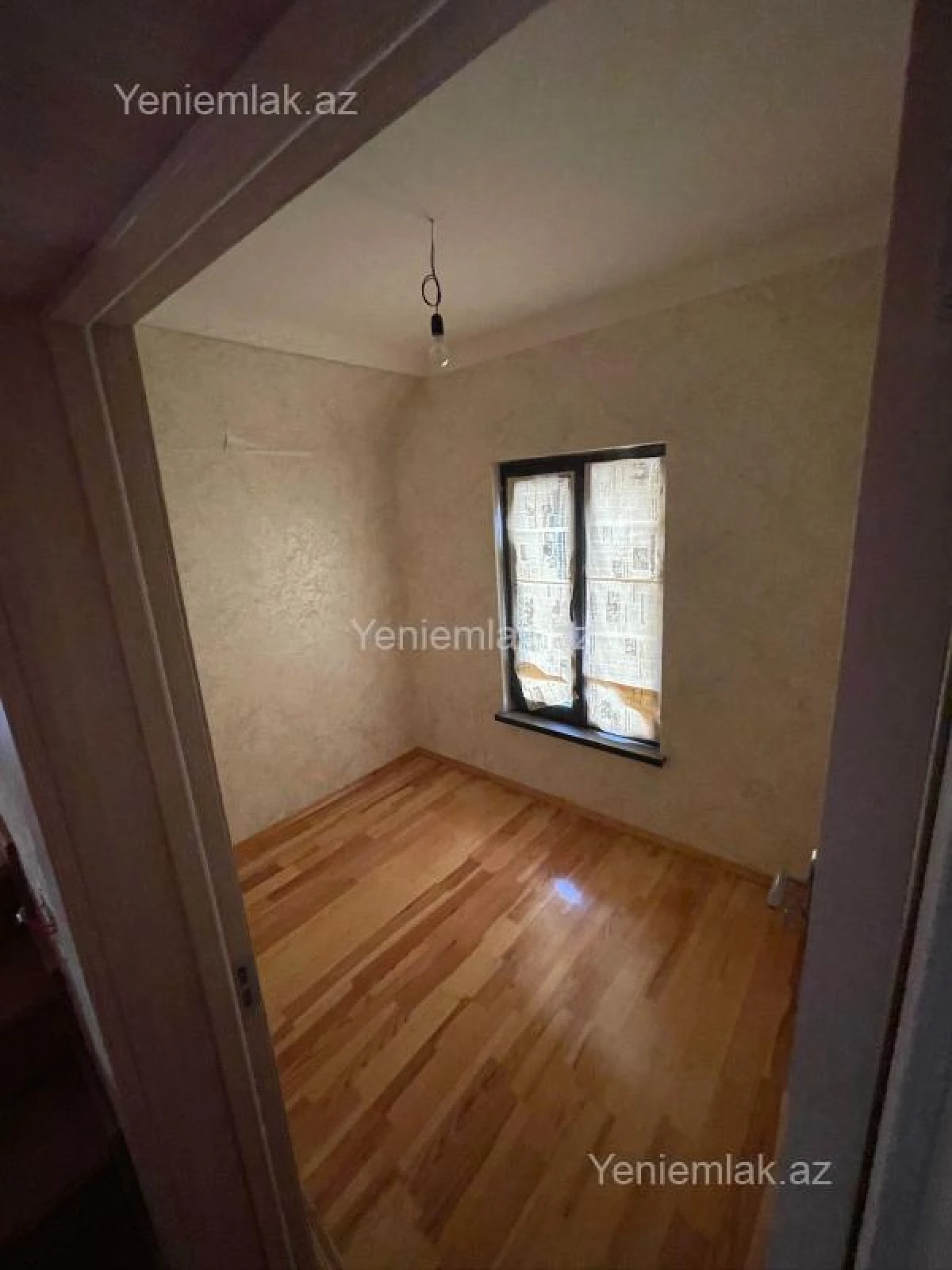 Satılır 4 otaqlı həyət evi 100 m²