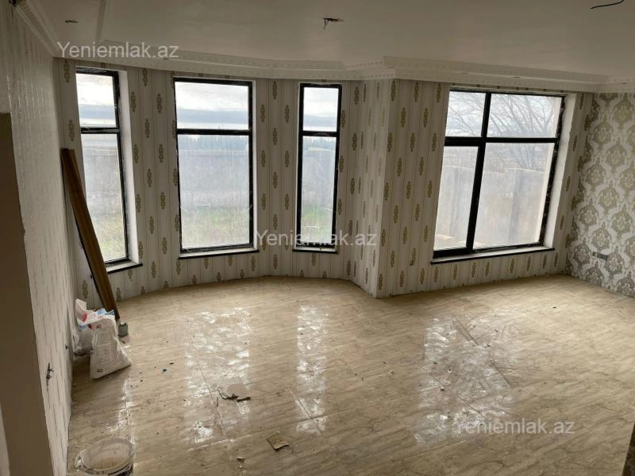 Satılır 4 otaqlı həyət evi 100 m²