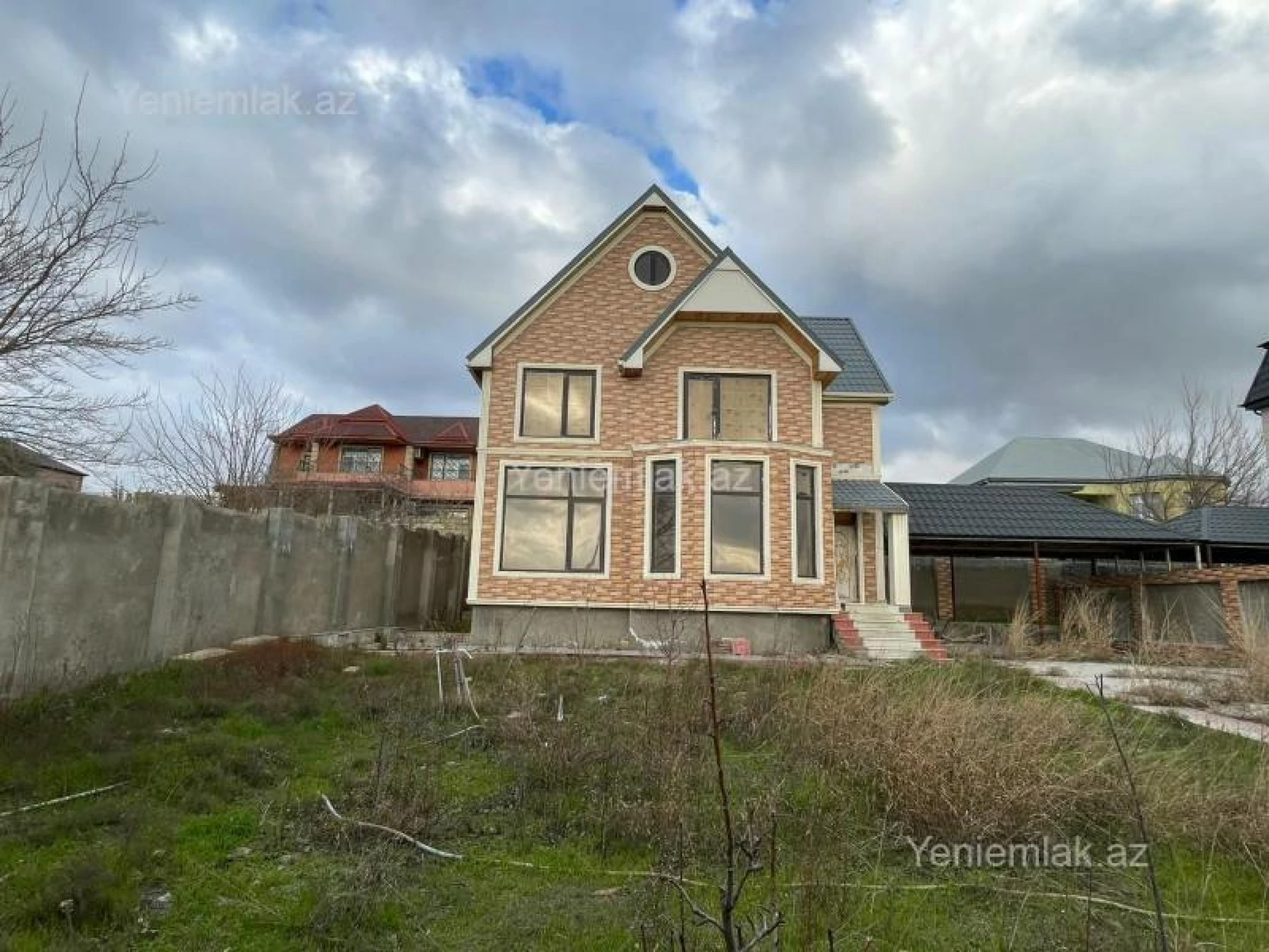 Satılır 4 otaqlı həyət evi 100 m²