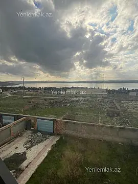 Satılır 4 otaqlı həyət evi 100 m²