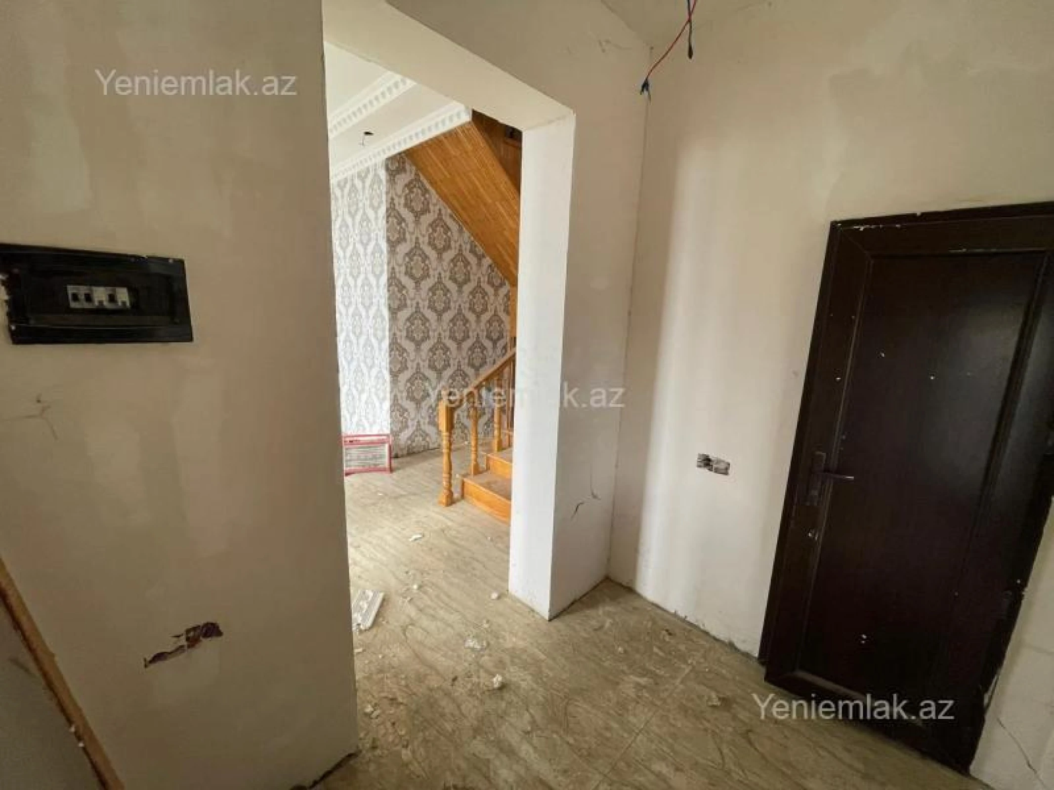 Satılır 4 otaqlı həyət evi 100 m²