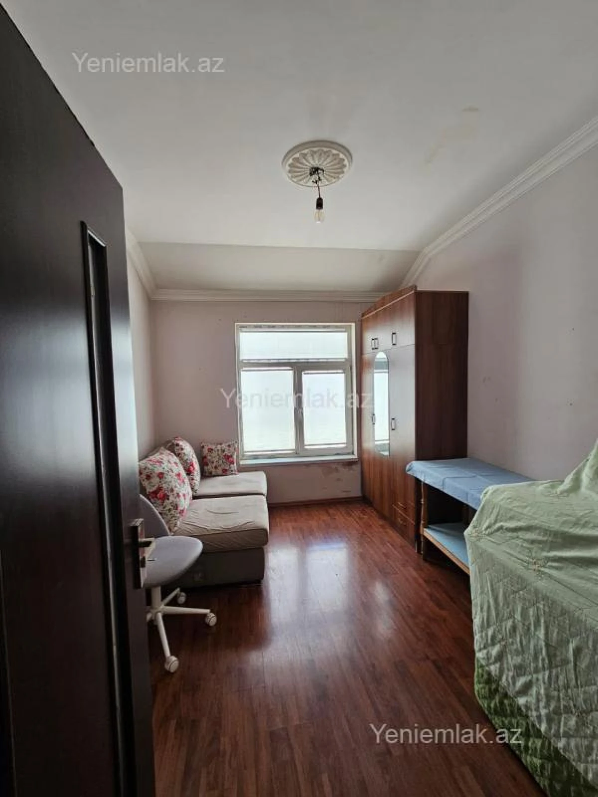 Satılır 6 otaqlı yeni tikili 215 m²