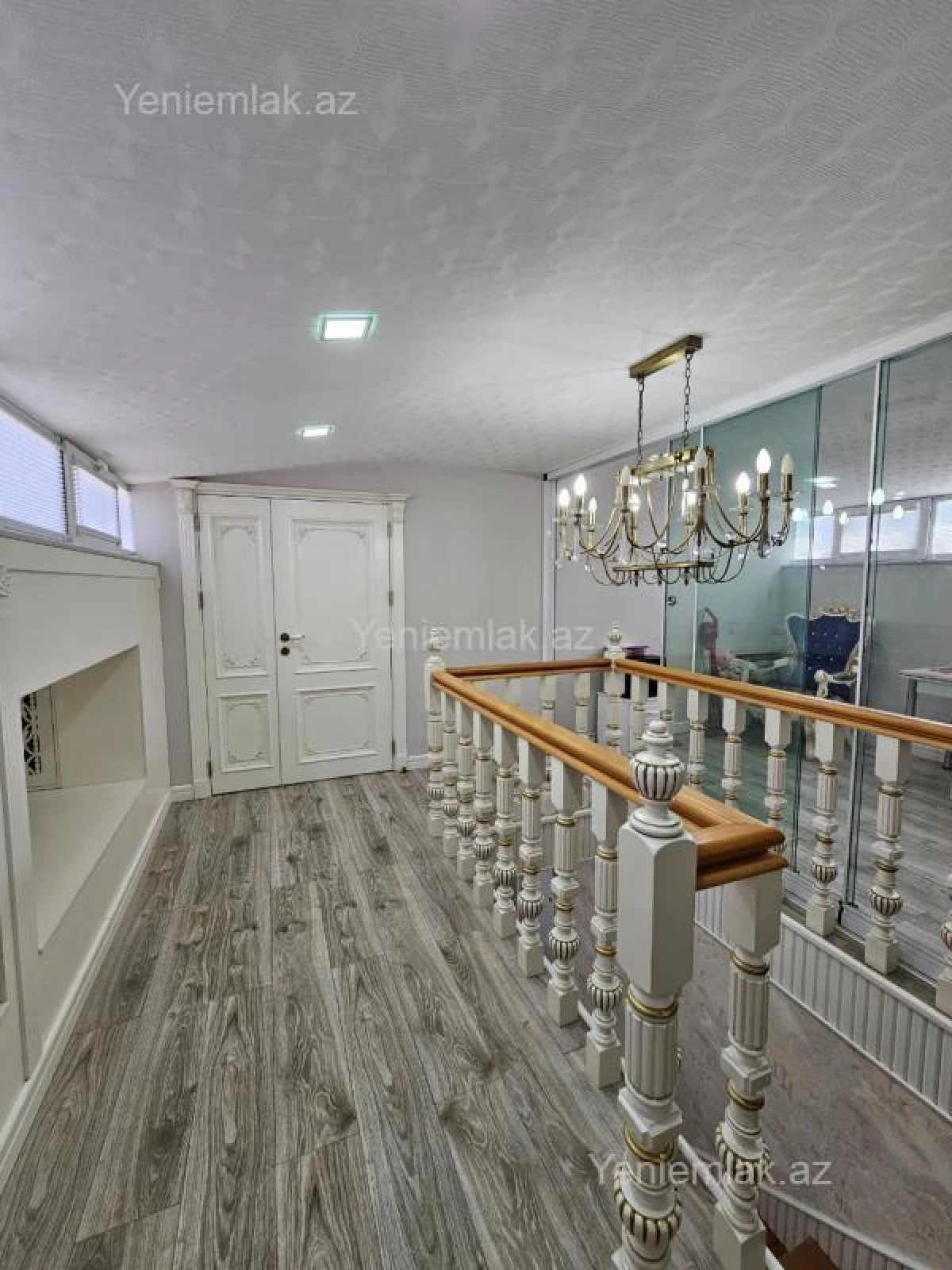 Satılır 6 otaqlı yeni tikili 215 m²