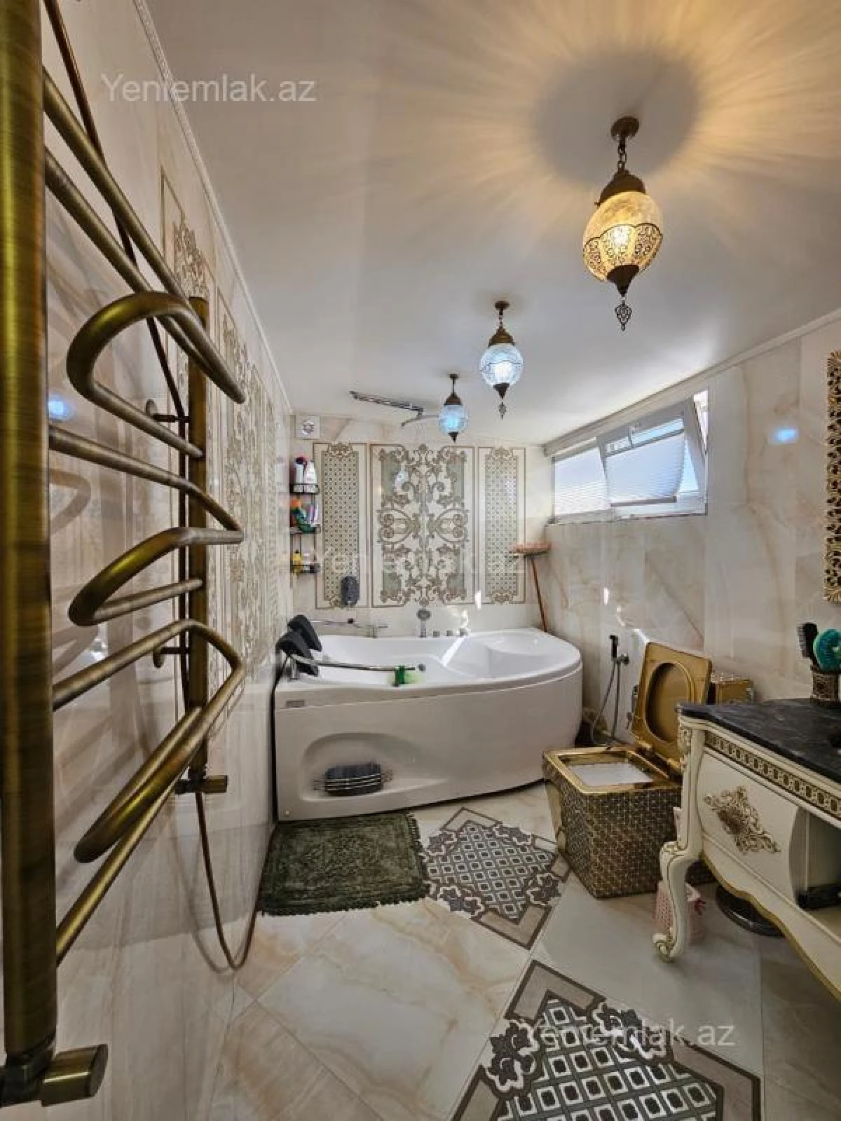 Satılır 6 otaqlı yeni tikili 215 m²