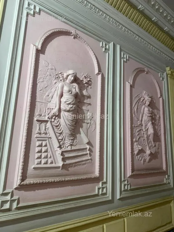 Satılır 7 otaqlı köhnə tikili 450 m²