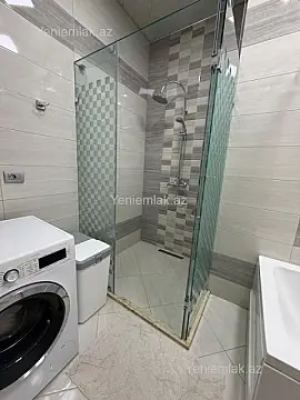 Satılır 7 otaqlı köhnə tikili 450 m²