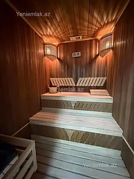 Satılır 7 otaqlı köhnə tikili 450 m²