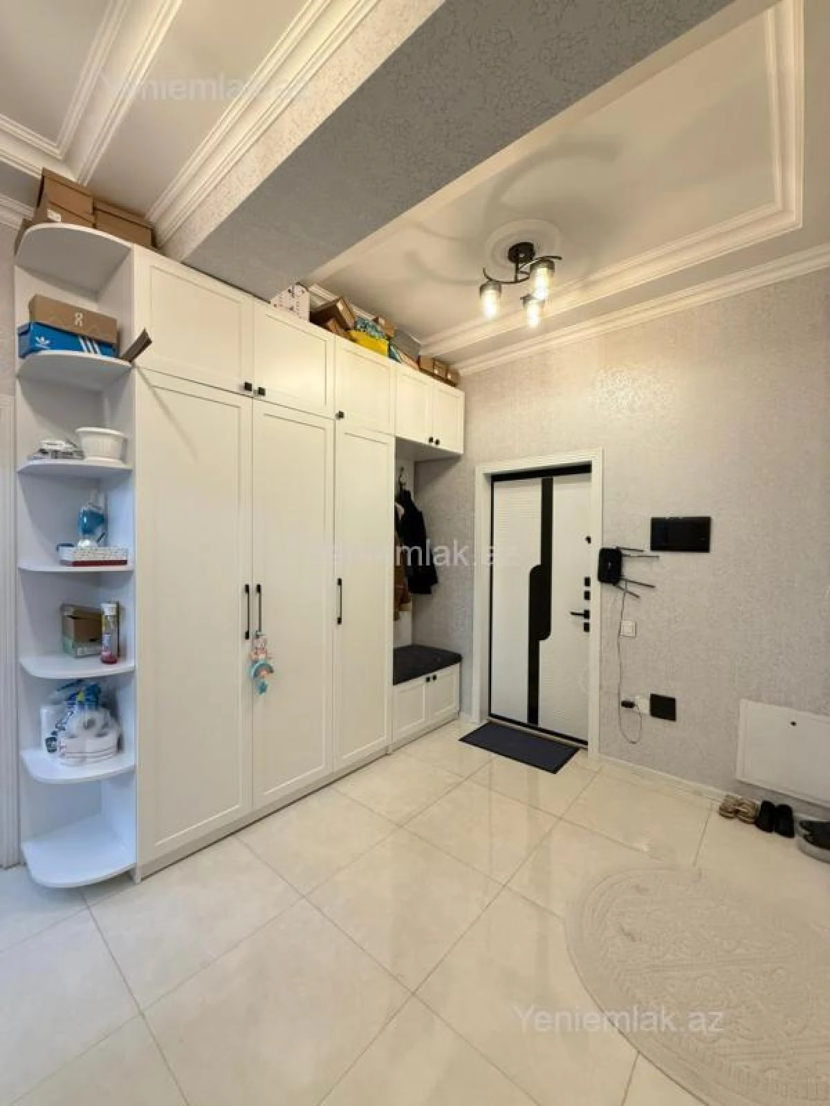 Satılır 2 otaqlı yeni tikili 76 m²