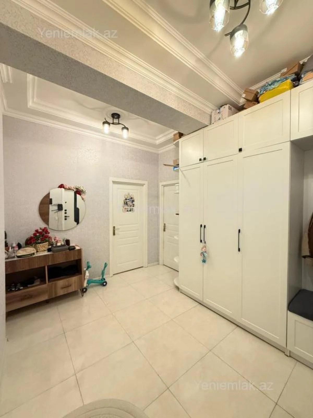 Satılır 2 otaqlı yeni tikili 76 m²