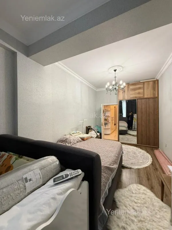 Satılır 2 otaqlı yeni tikili 76 m²