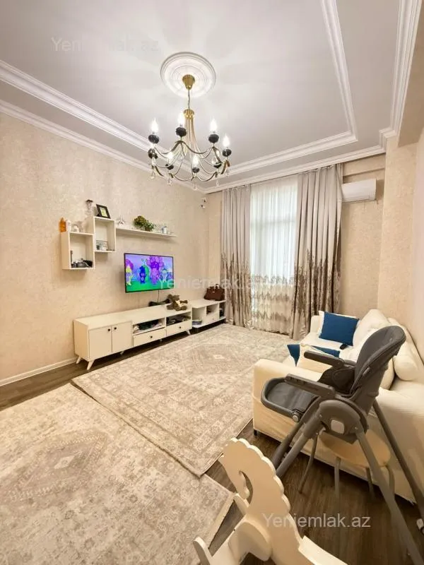 Satılır 2 otaqlı yeni tikili 76 m²