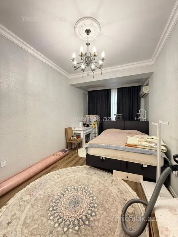Satılır 2 otaqlı yeni tikili 76 m²