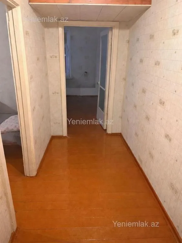 Satılır 2 otaqlı köhnə tikili 53 m²