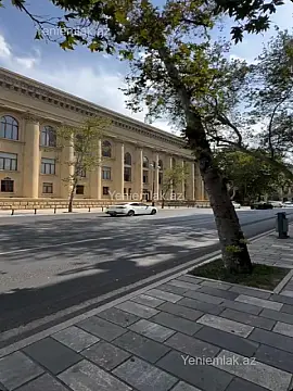 Satılır 3 otaqlı köhnə tikili 76 m² — Bakı, Səbail 3 otaq 76.00 m²