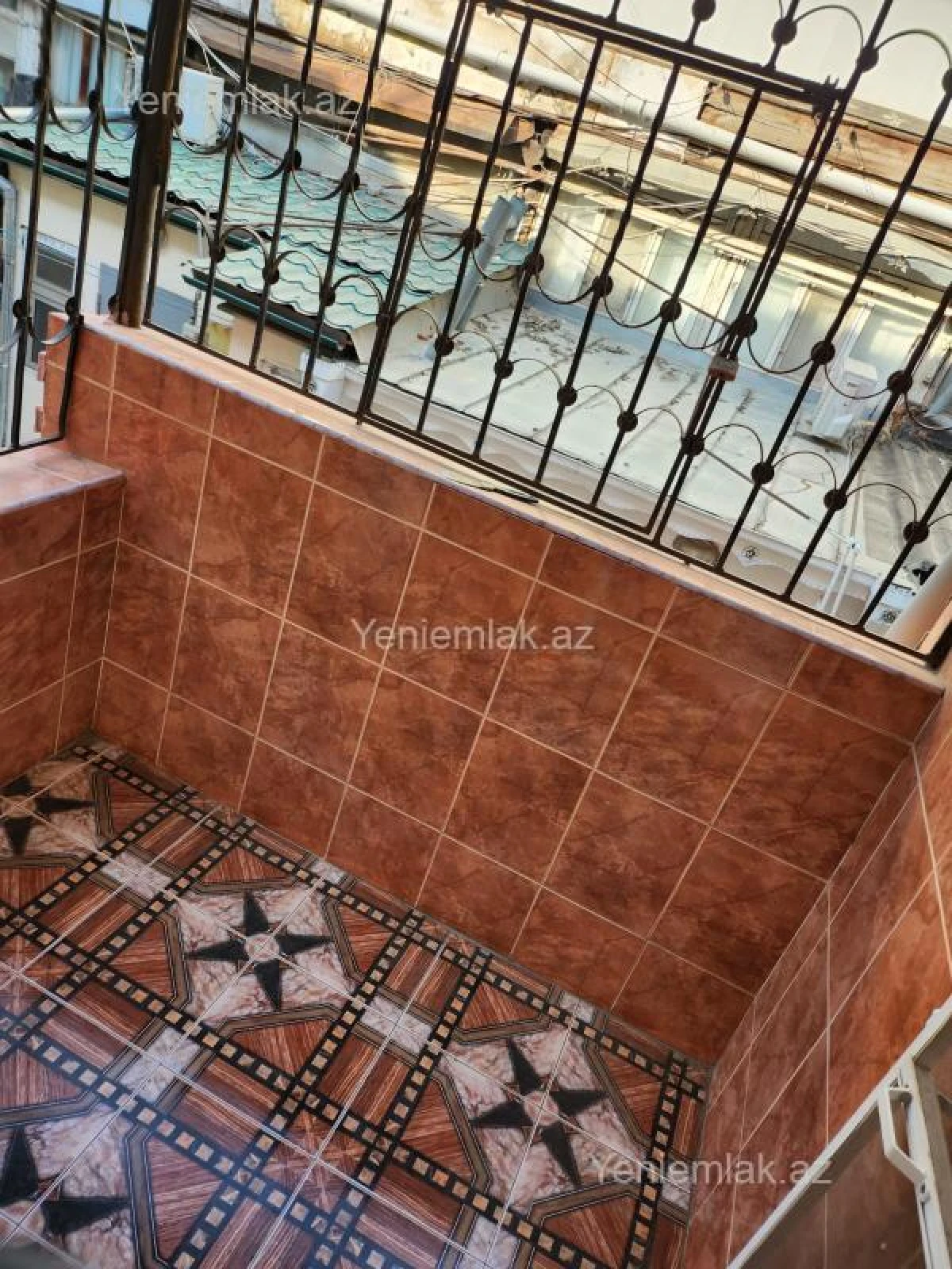 Satılır 3 otaqlı köhnə tikili 76 m²