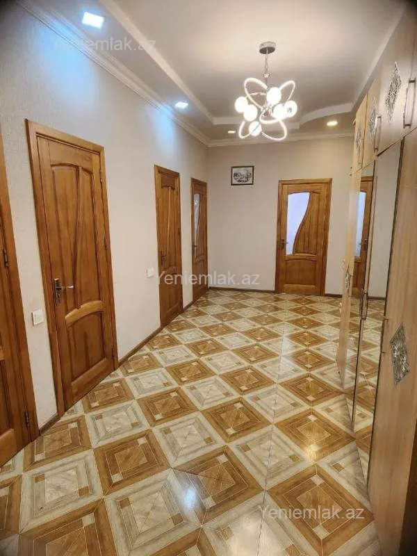 Satılır 4 otaqlı yeni tikili 147 m²