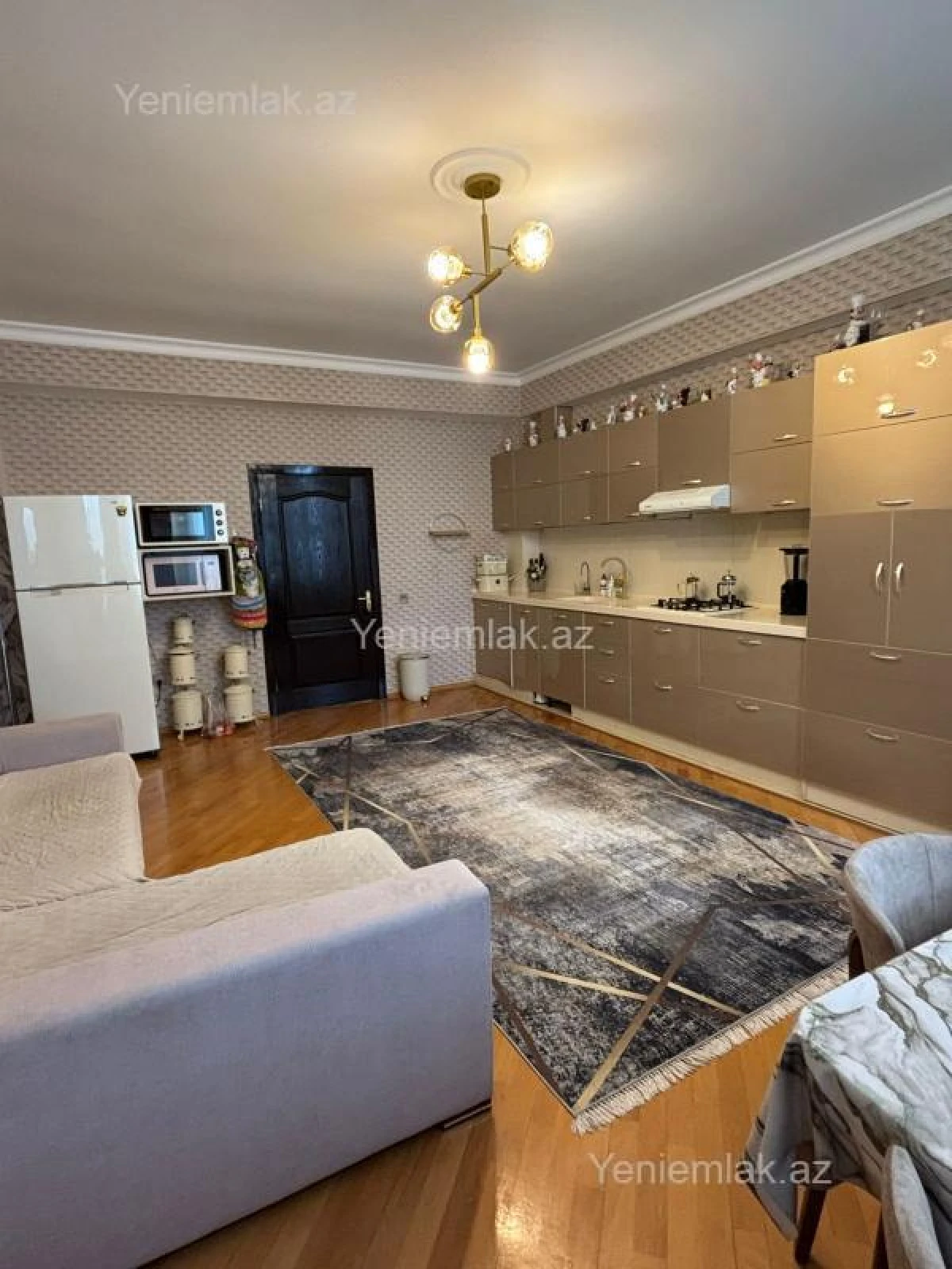 Satılır 3 otaqlı yeni tikili 135 m²