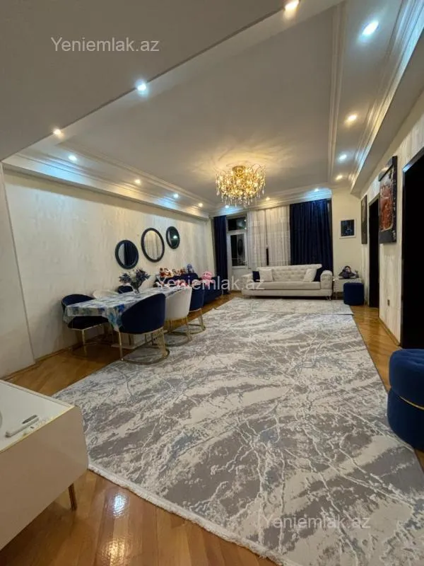 Satılır 3 otaqlı yeni tikili 135 m²