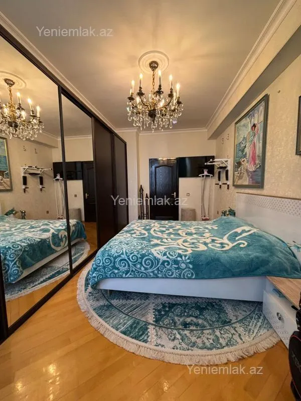 Satılır 3 otaqlı yeni tikili 135 m²