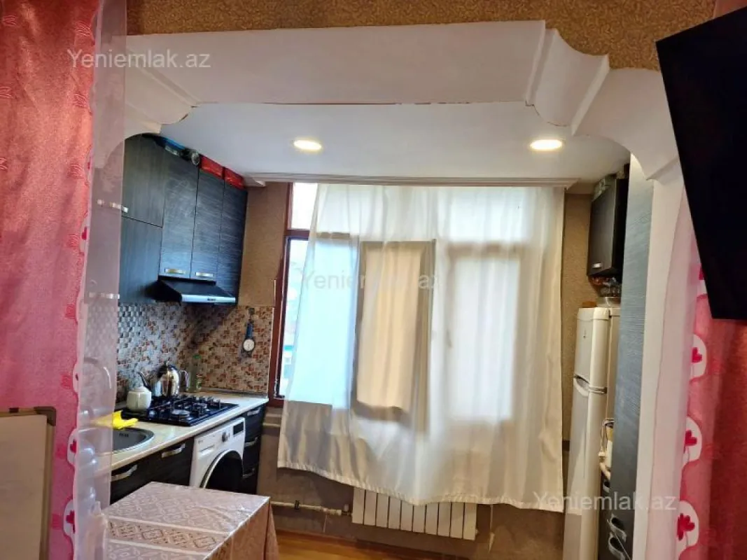 Satılır 3 otaqlı köhnə tikili 69 m²