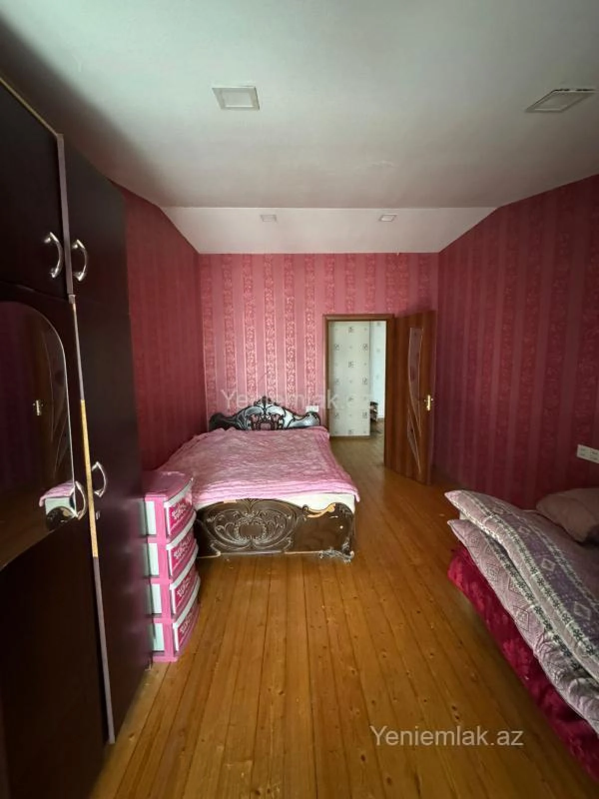 Satılır 2 otaqlı yeni tikili 82 m²