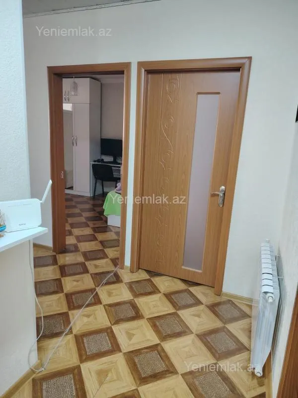 Satılır 4 otaqlı köhnə tikili 80 m²